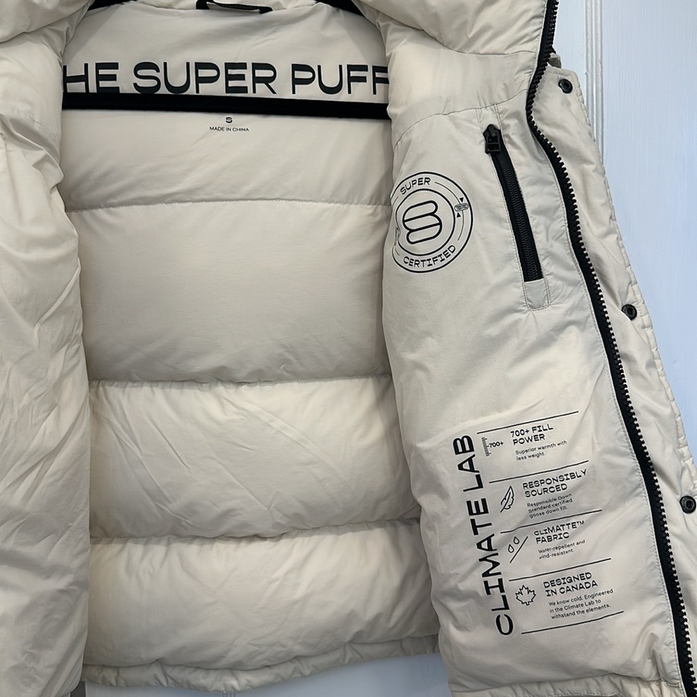 Aritzia Cream super puff matte pearl Puffer Jacket Sz Small - Picture 4 of 8